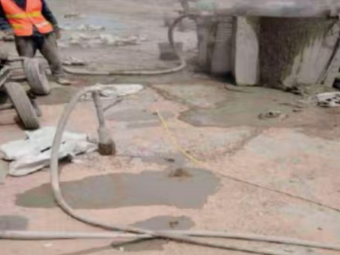 四会水泥混凝土路面板底注浆技术 路面脱空注浆整治方案